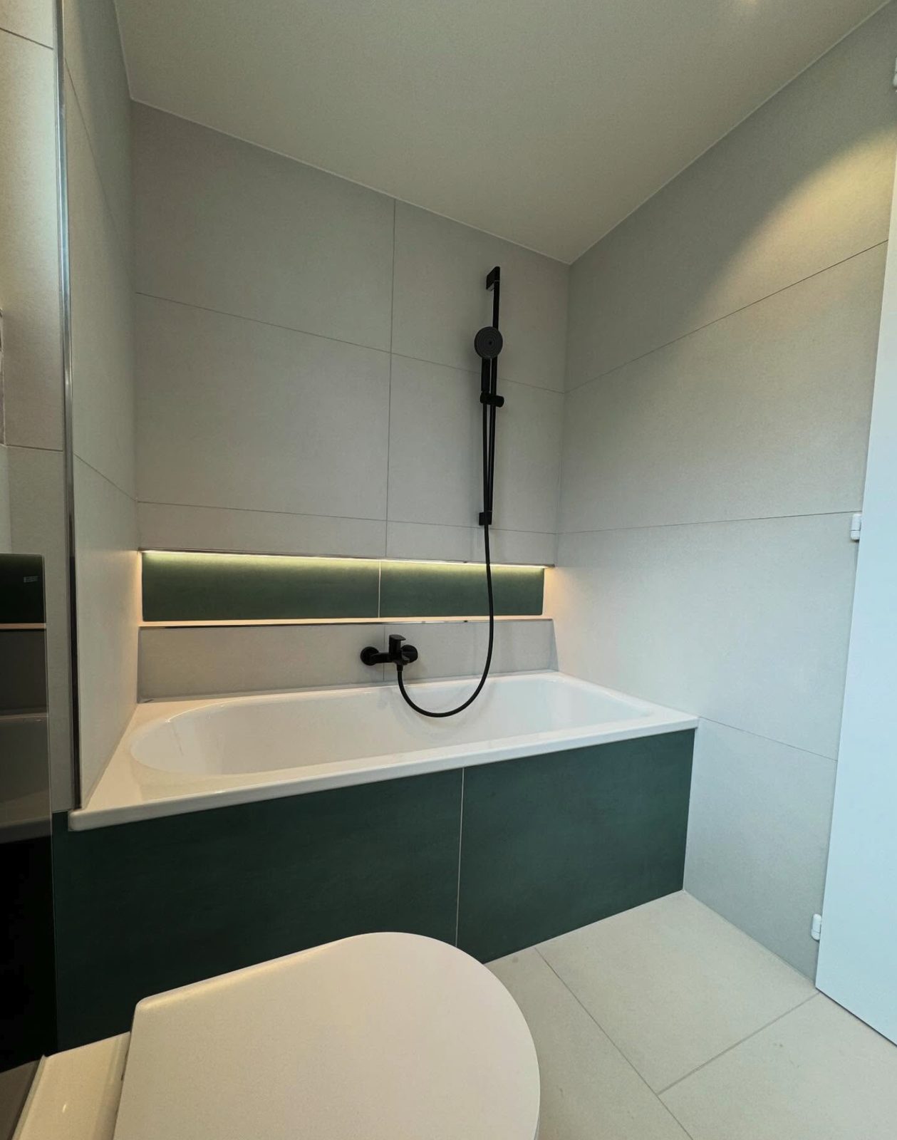 Badezimmer: Wanne, Grossformat