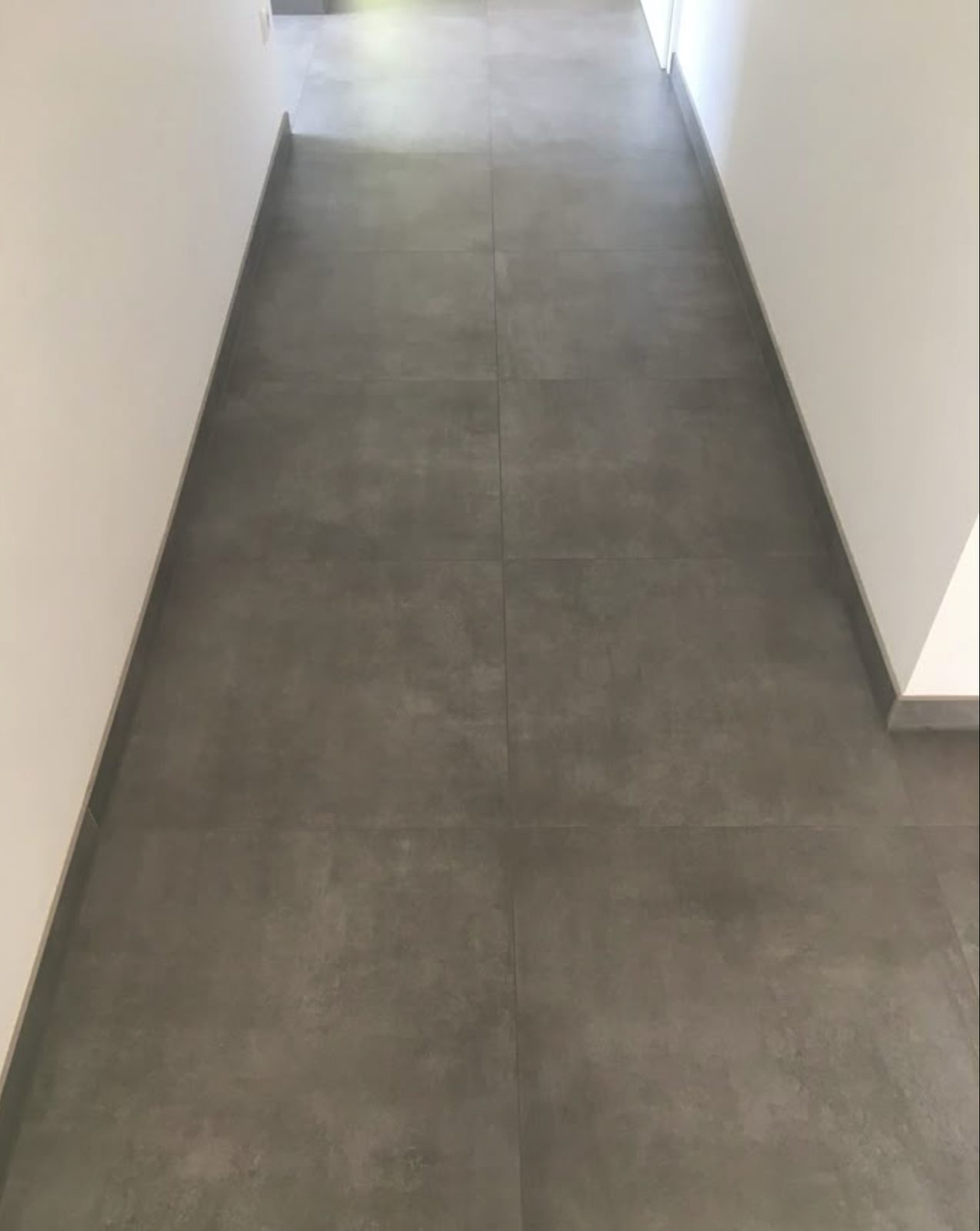 Boden: Betonoptik, fugenarm